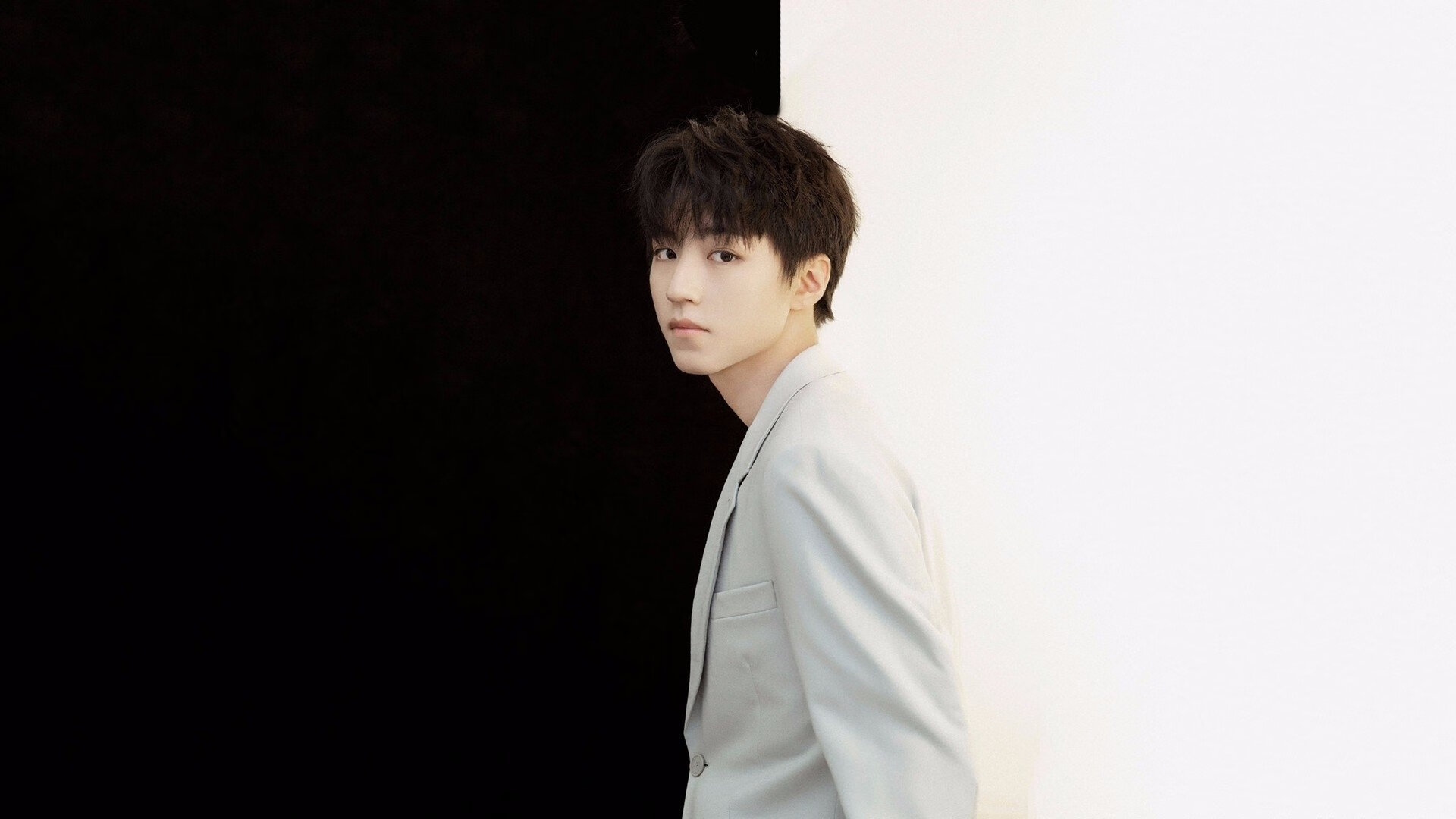 爱游戏体育平台-国际足球交流赛吸引大量国际媒体关注，国际足球交流赛吸引大量国际媒体关注的原因