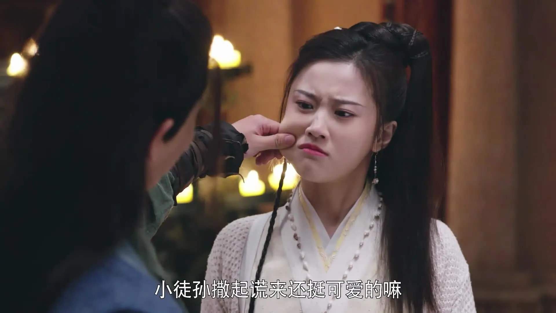 退役球员担任电视解说专业解读比赛受到观众喜爱，球员退役背景音乐